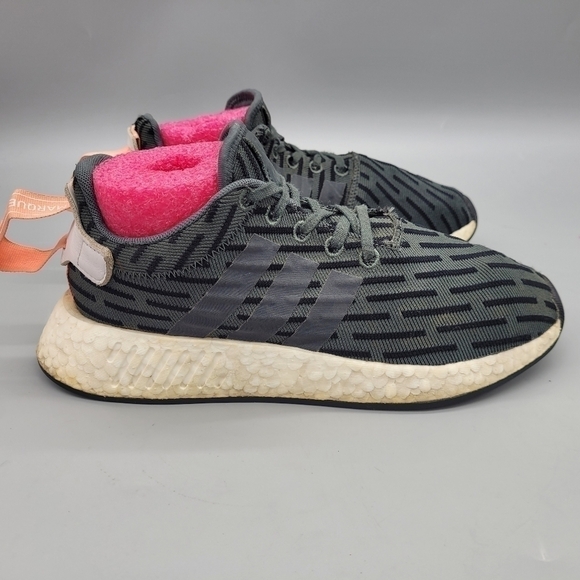 Adidas NMD R2 Women's Size 8 Utility Ivy Green Black White Peach Boost BA7259 - Picture 3 of 16